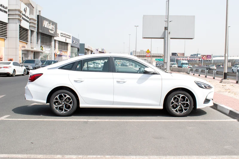 MG GT COM-1.5L-2022-GCC-UNDER WARRANTY-0% DOWN PAYMENT-FINANCE 5 YEARS-203763222311747459114