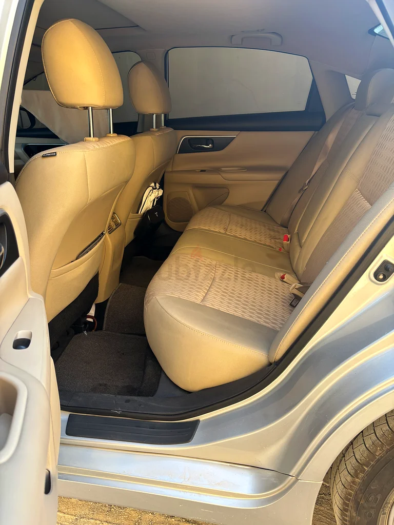 Nissan Altima 2.5 SL63487982983811113