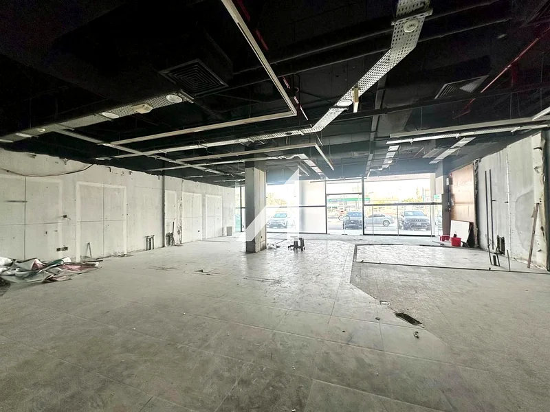 Facing Main Road Shop | Close to Metro and RTA Bus64051469322883112