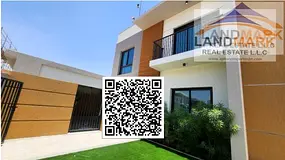 Big size corneal PLOT Ready to move in 5 master bedroom room villa for sale in 4 year installment pl