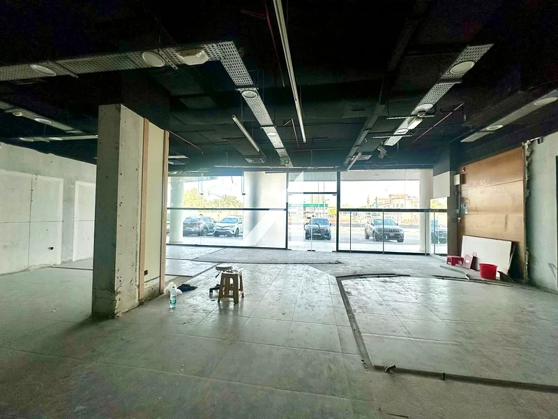 Facing Main Road Shop | Close to Metro and RTA Bus64051469322883114