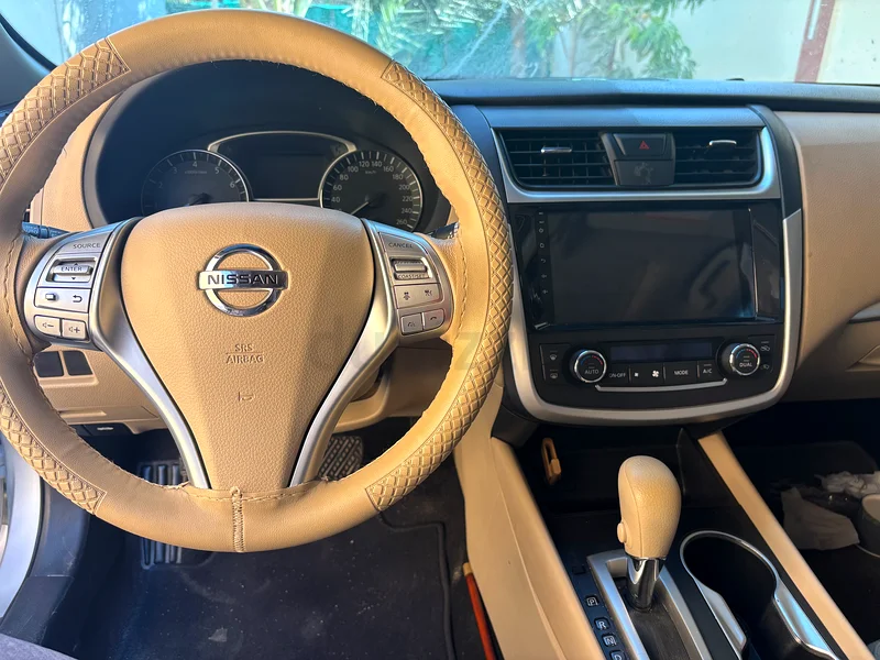 Nissan Altima 2.5 SL63487982983811114