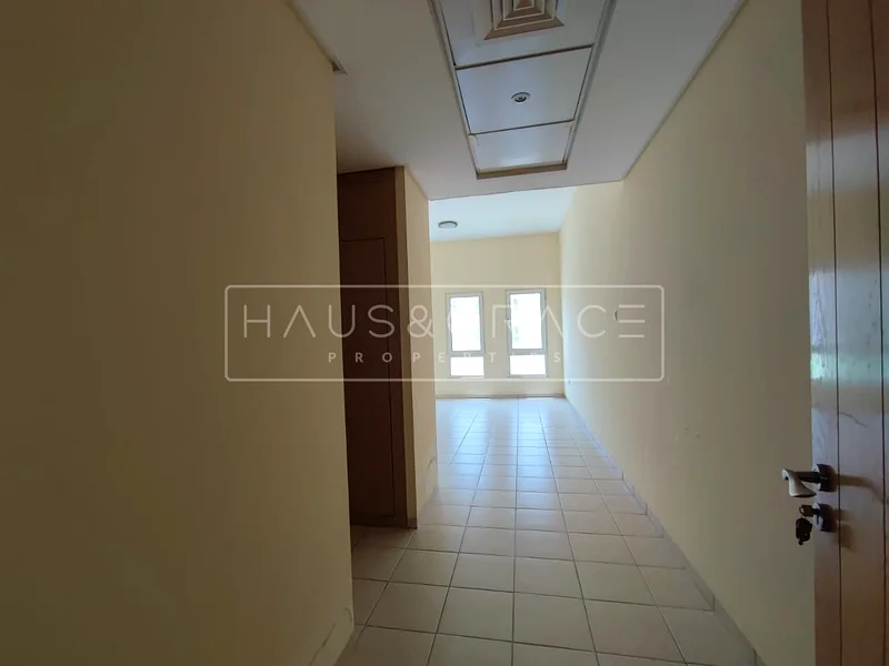 شقة فاخرة بغرفة نوم واحدة بالقرب من المسبح63936255462531114