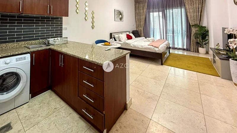 Spacious | Bright Unit | Monthly Possible63790447218946111