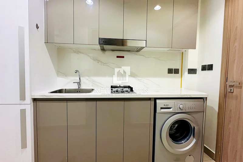 Fully Furnished Studio | Vacant | Lagoon View63976831788033113