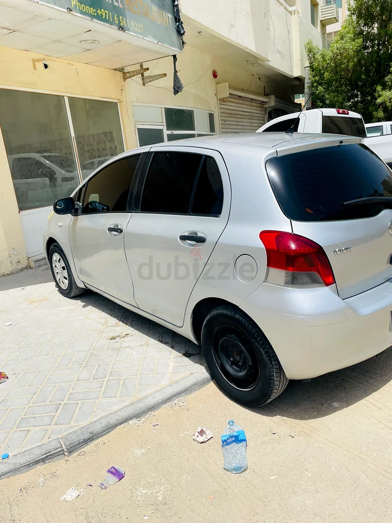 تويوتا ياريس 201063484537585025113