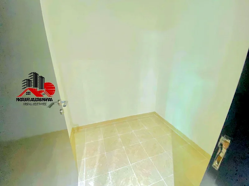 BEST OFFER: NEAR METRO: HUGEST 3 BHK EVER WITH 3 BATHS,CLOSE KITCHEN,CENTRAL GAS,BALCONY,BUILT-IN WARDROBES,COVERED PARKING,ALL AMENITIES RENT 88K63755996579843114