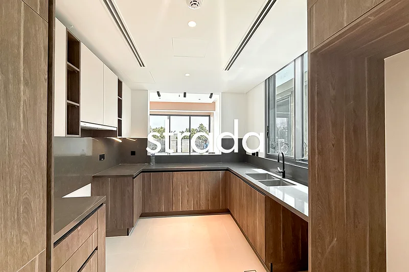 Converted to 4 bed | Upgraded | Landscaped63736431431426114