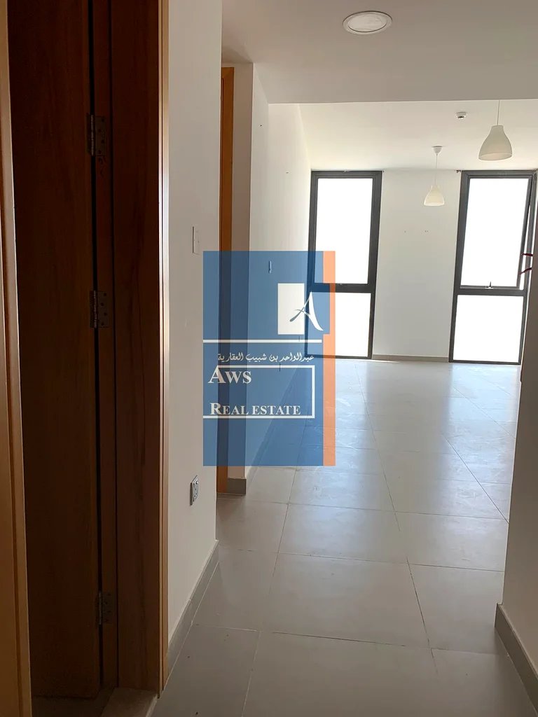 شقة حديثة وواسعة بغرفة نوم واحدة للعائلة في الجداف، مع موقف سيارات مغطى63739268755715110