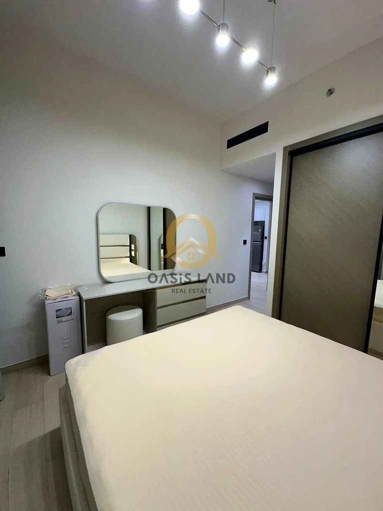 Modern Luxury  Unit |furnished | Prime Location63783311338113112