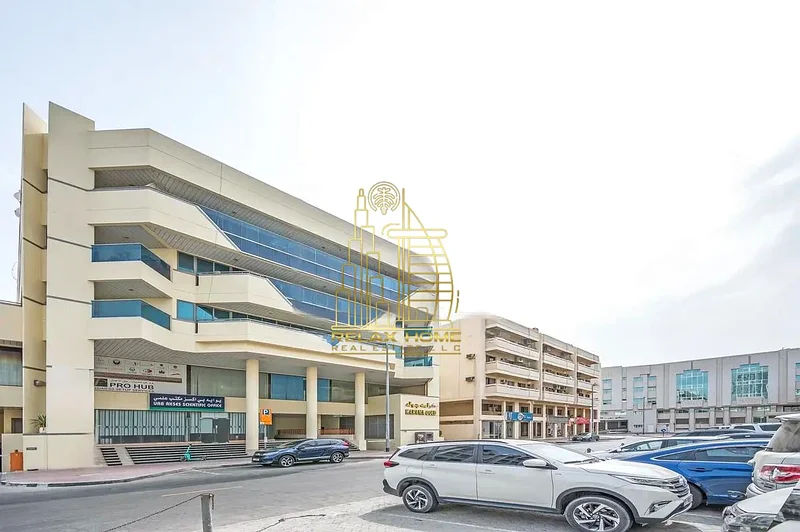 Road-Facing Retail Shop | Ideal for Pharmacy, Grocery, or Stationery636160250369301125