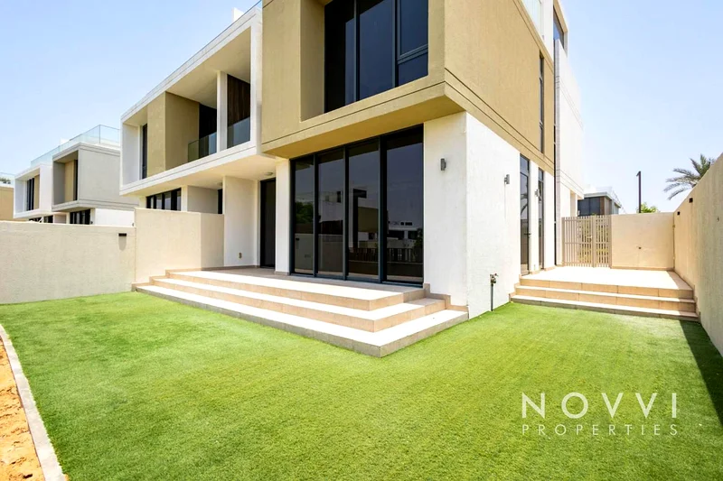 Community Expert | Green Belt | Corner Unit63804674096513110