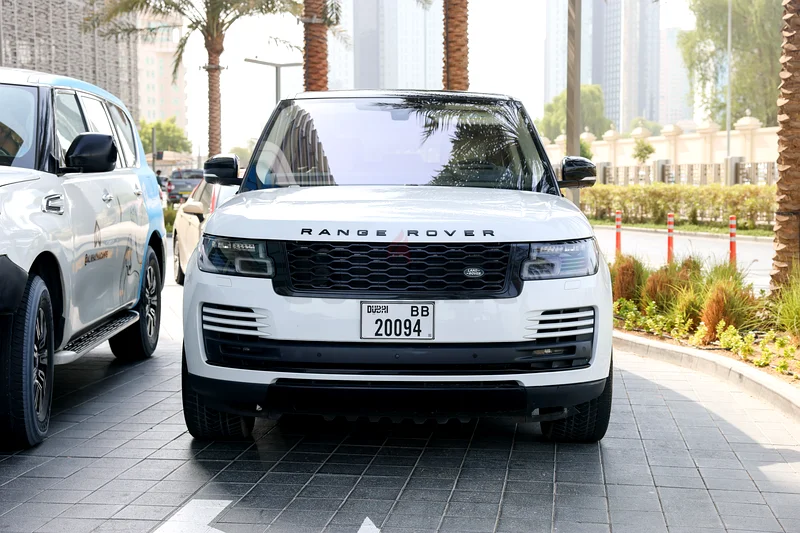 2020 Land Rover Range Rover Vogue HSE V6 Black Edition63488841582210113