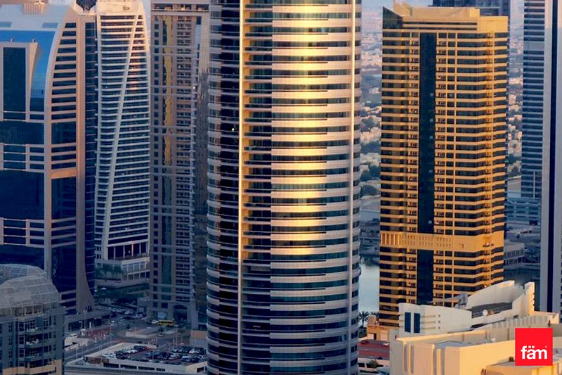 مناظر بانورامية لمرسى دبي | شرفة كبيرة64036626385923111