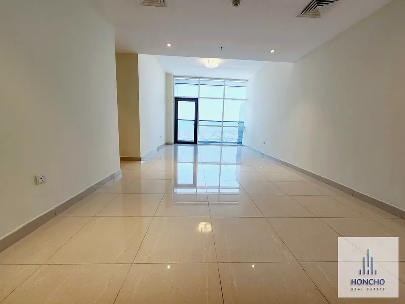 شقتان واسعتان بإطلالة على البحر / قريبة من المترو63745753431169113