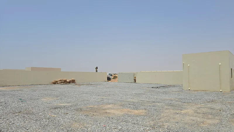 10000/20000/30000 Sqft Open Yard 2 Office Boundary Wall In Al Sajaa  Sharjah63622816180993113