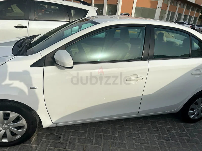 Toyota Yaris SE63488078964611113