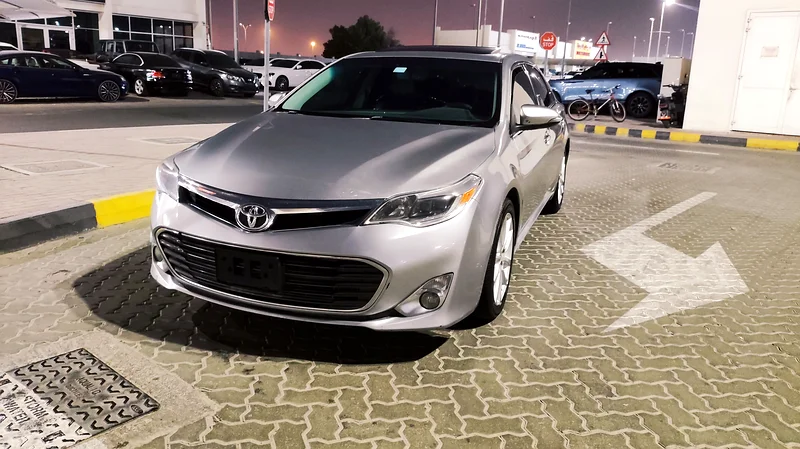 TOYOTA AVALON 2015 USA LIMITED FULL OPTION WITH SUNROOF LEATHER SEATS CROSS CONTROL SYSTEM VERY CLEAN63484380417026111