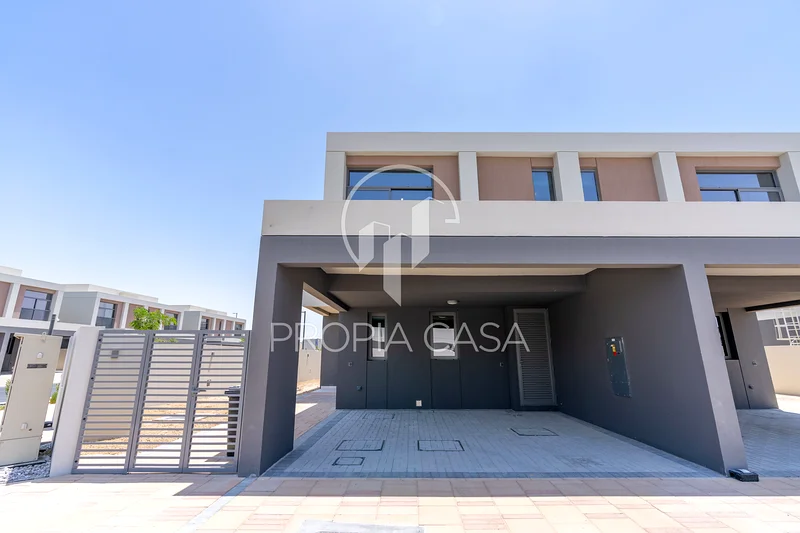 جديد بالكامل |  | غير مفروش | قطعة ركنية | جاهز للانتقال فورًا63751406894209110