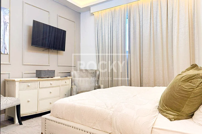 High Floor | Vacant | Lake View | Fully furnished64031693237634112
