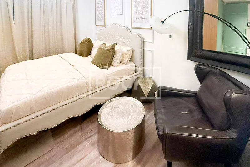 High Floor | Vacant | Lake View | Fully furnished64031693237634113