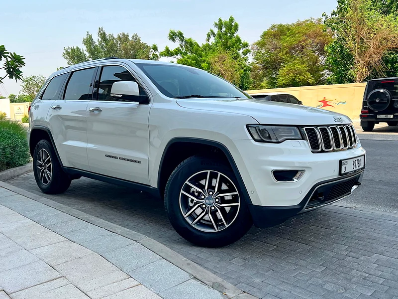 2019 Jeep Grand Cherokee Limited V6 3.6L Full Service History, Original Paint, Serious Buyers Only63490009735809112