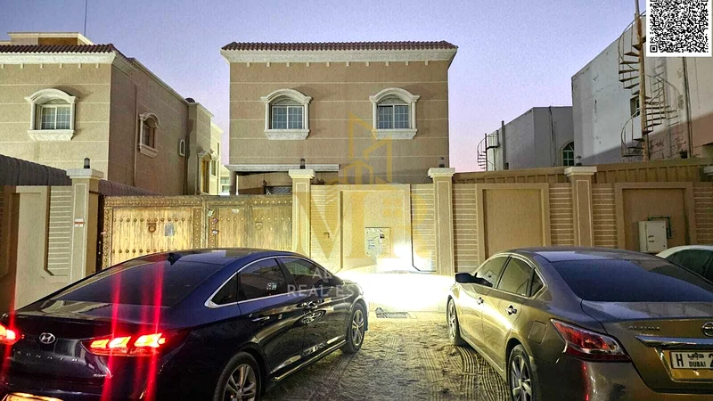 We offer you an exceptional opportunity to own a luxurious villa characterized by its spaciousness and modern design, including electricity, water, an63878191886467110