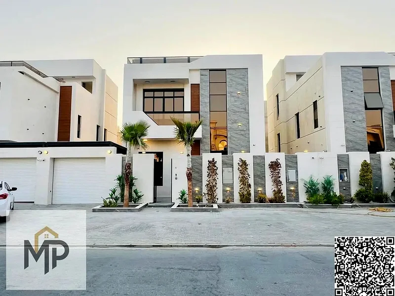 A great opportunity to own a luxury villa located in the heart of the distinguished Bahia area at an attractive price, including electricity, water an63881266022914110