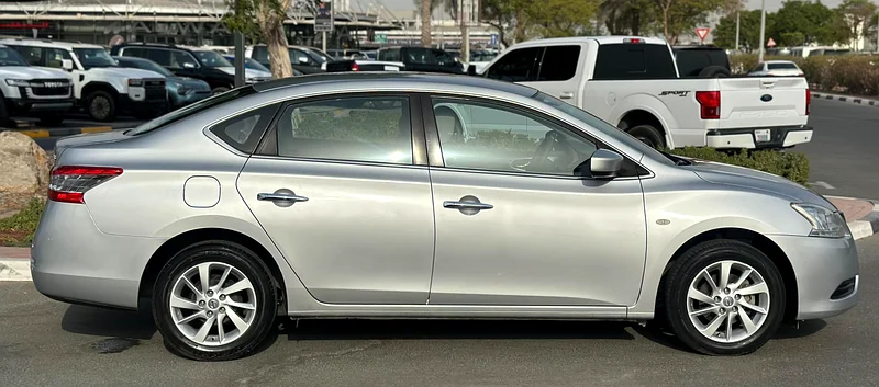Nissan Sentra 1.8L 2019 With Cruise Control/Alloy Wheels/Parking Sensors/Single Owner Used Car63484188848002113