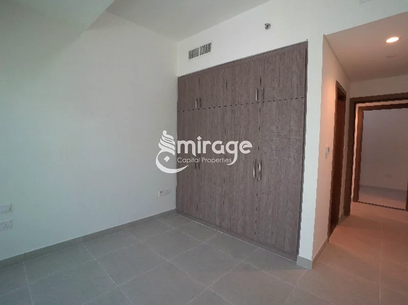 شقة بتصميم مفتوح 2 غرفة نوم + غرفة خادمة | مرافق أنيقة63849228383105114