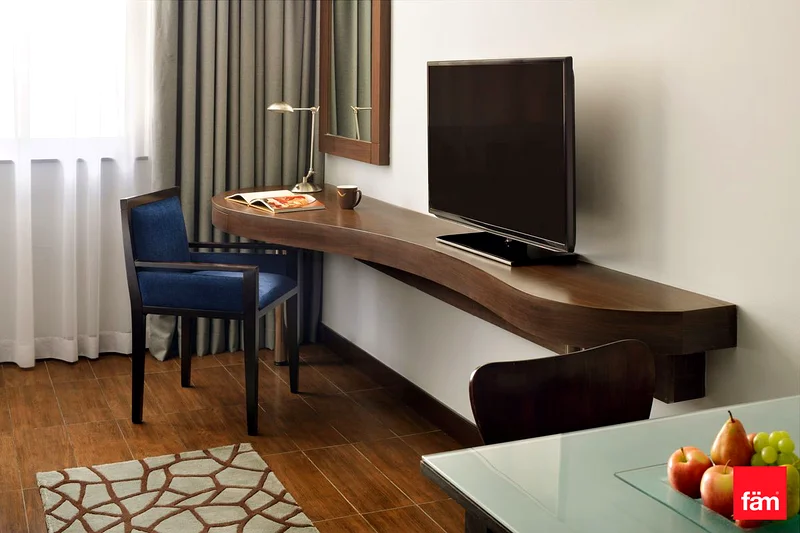 Bills Included | Yearly Contract |5 Star Amenities63654979381379113