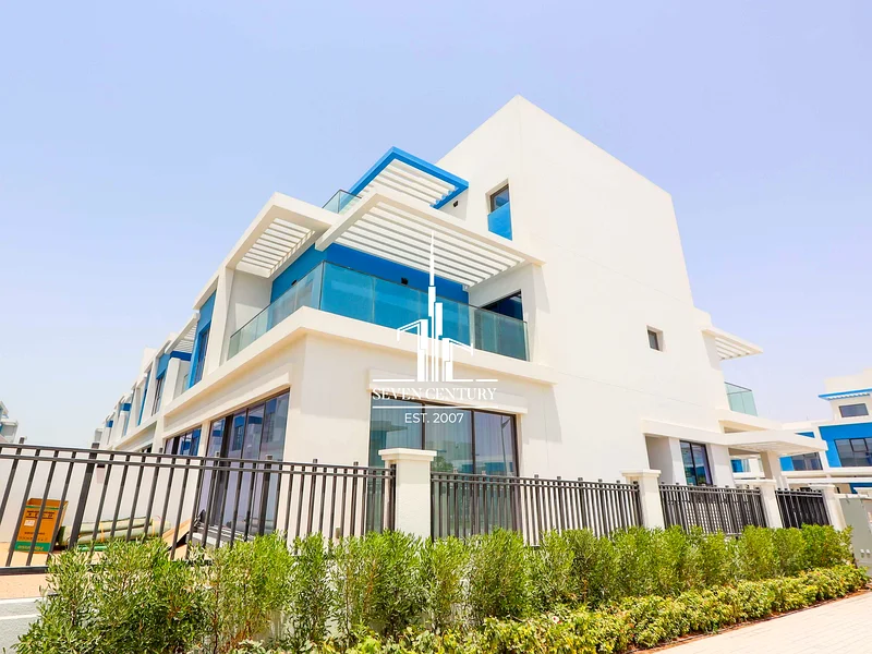 Stylish 5BHK | Prime Spot | Ready To Move In63725914053506110