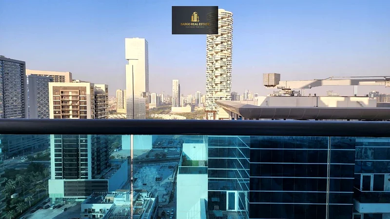 4 CHEQUES | SPACIOUS UNIT | VACANT NOW!63783714592770110