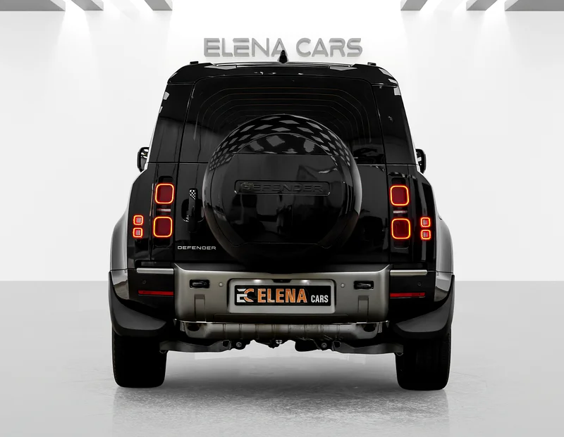 LAND ROVER DEFENDER P400 HSE - X-DYNAMIC - 2025 - GCC - FSH - AL TAYER WARRANTY AND SERVICE CONTRACT63482810185218113