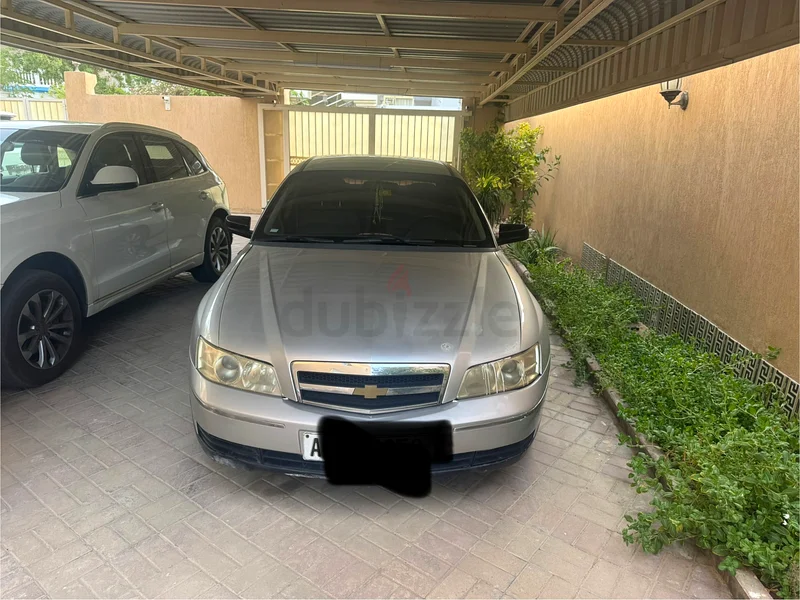 للبيع: شيفروليه كابريس LS 2006 - حالة ممتازة!63489451971457112