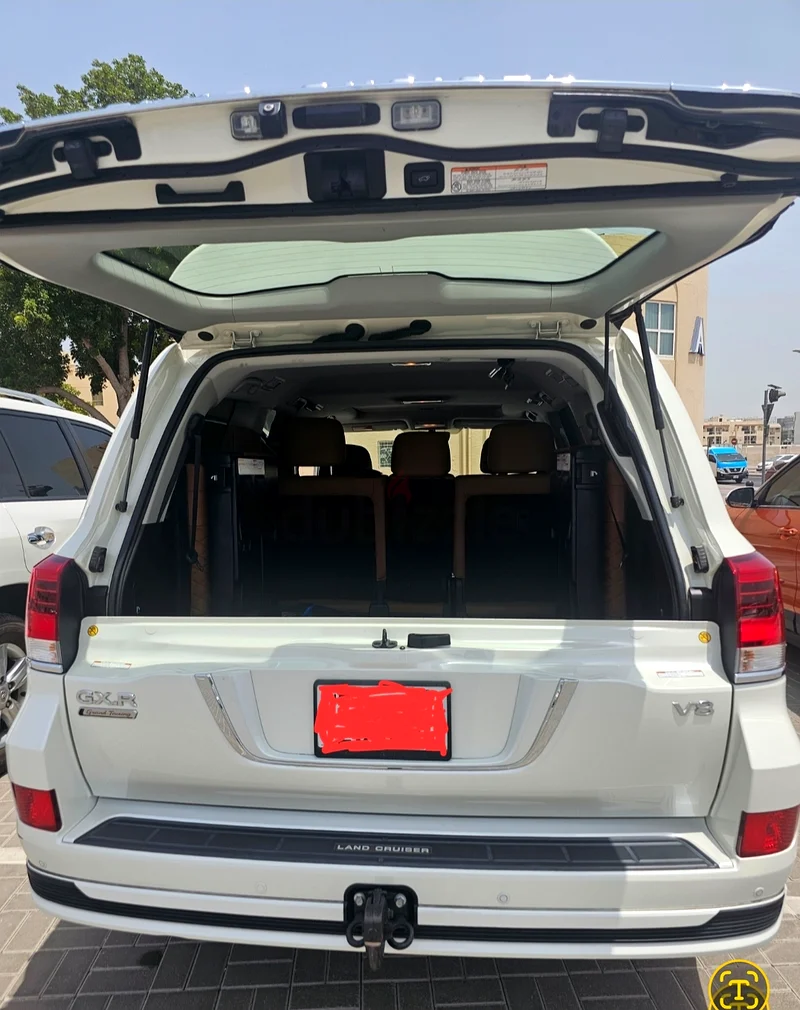 2021 Toyota Land Cruiser GXR V8 Grand Touring, GCC Specifications, agency services, Paid Service63484570439554114