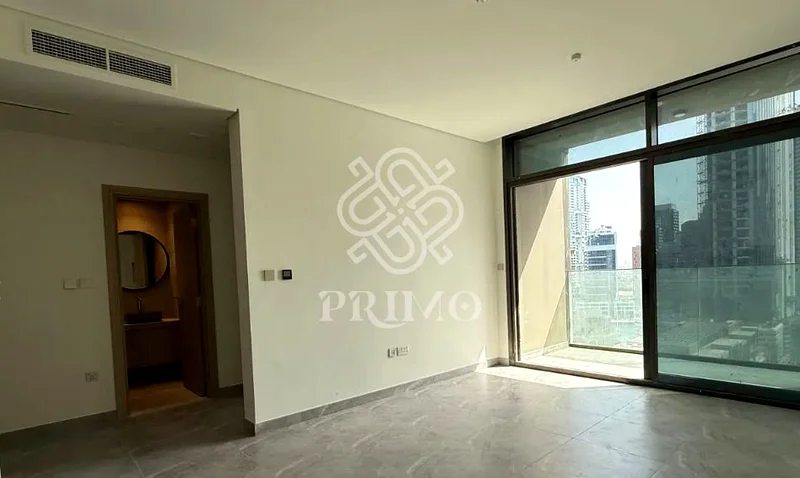 Podium View | Vacant | Prime Location63791900654595111