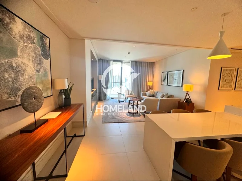 Beautiful Boulevard View | Luxury Unit and Bright63770824769795112