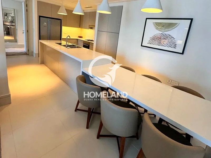Beautiful Boulevard View | Luxury Unit and Bright63770824769795113