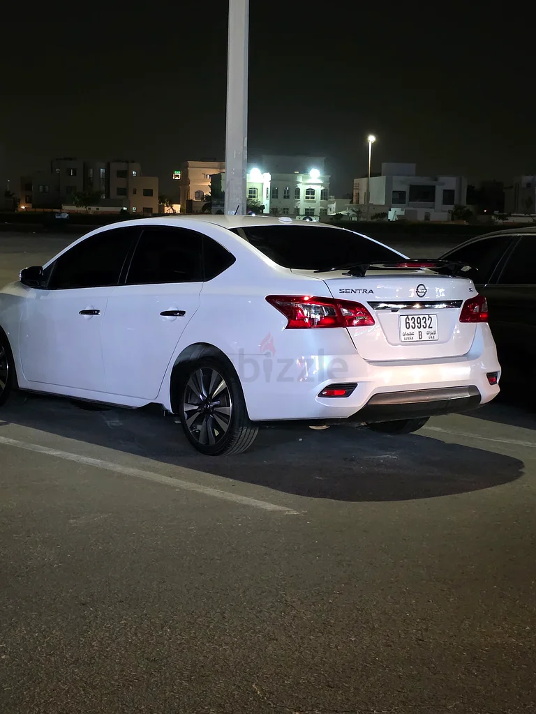 Nissan Sentra 2017 SL  
Mileage: 131,000 kilometers63412538336515111