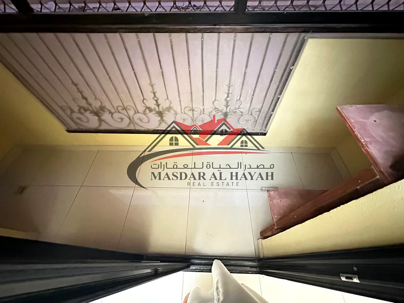 شقة فاخرة من غرفة نوم واحدة مع شرفة وخزانة ووقوف سيارات63812523624065112