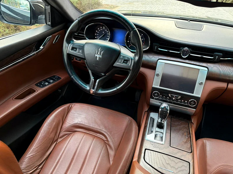 Maserati Quattroporte 3.0L Twin Turbo pushing 404 HP63491145375747112