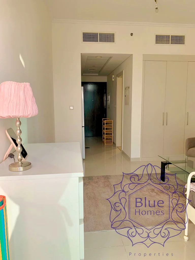 Fully furnished spacious studio  
Lower floor  
City view  
Rent: 50,00063494740326018111