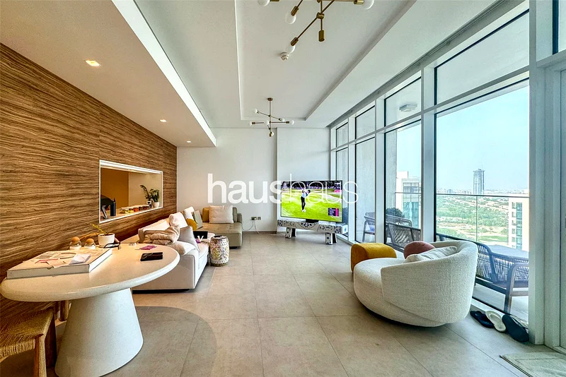 3 غرف نوم بالإضافة إلى غرفة خادمة | إطلالات بانورامية | علامة تجارية63987180658306111