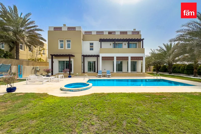 Best Price Corner 5-BR +M Villa | Largest Layout63926180448641110