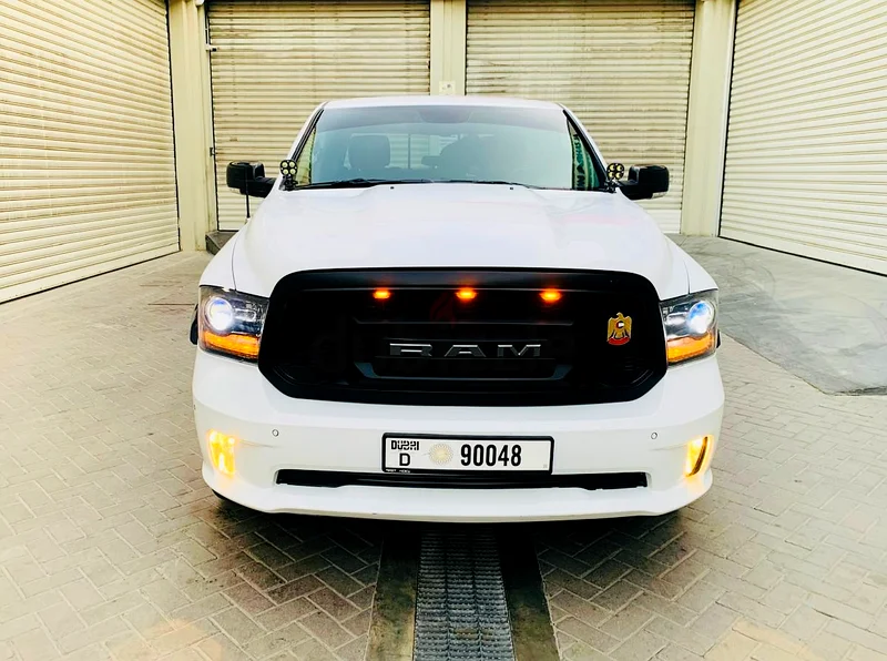 DODGE 2017 RAM 1500 - SPORT CREW CAB GCC FULL SERVICE HISTORY 2 KEYS VERY CLEAN63490174630017110