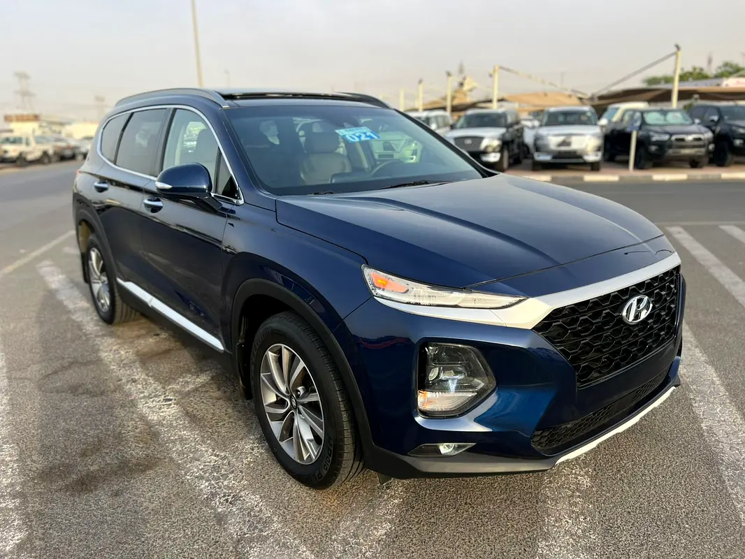 Hyundai Santa Fe 2020 — photo 1 of 20