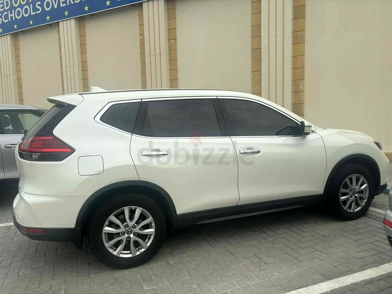 نيسان بيضاء من طراز X-trail للبيع  
حالة ممتازة63488079237633113