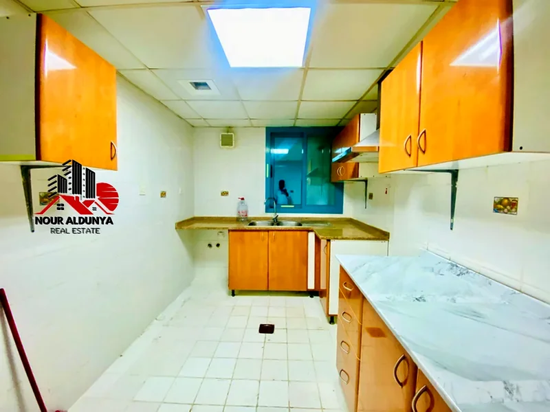 BEST OFFER: NEAR METRO: HUGEST 2 BHK EVER WITH 3 BATHS,CLOSE KITCHEN,CENTRAL GAS,BALCONY,BUILT-IN WARDROBES,COVERED PARKING,ALL AMENITIES, RENT 68K63755996571906113