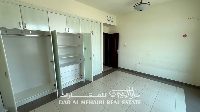 شقة فاخرة من 3 غرف نوم في نEMA آل برشا63743507644675111